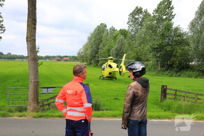 Man zwaargewond geraakt in woning