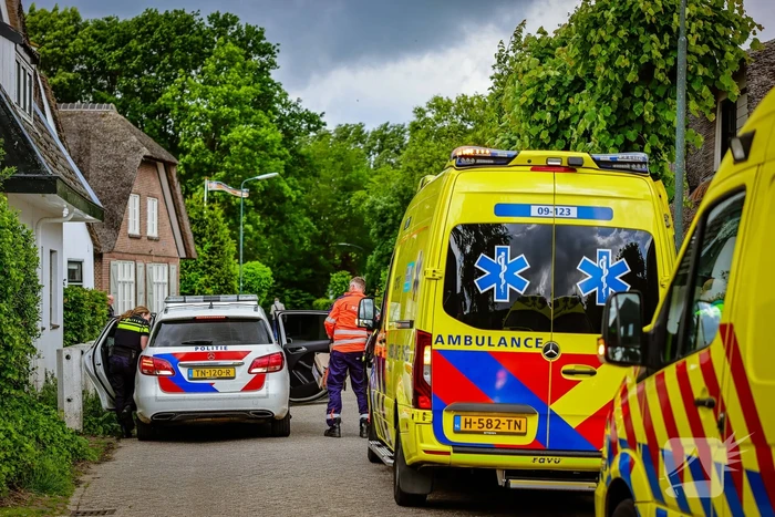 Man zwaargewond geraakt in woning