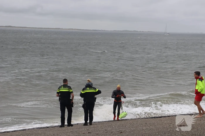 Hulpdiensten groots ingezet voor zwemmer