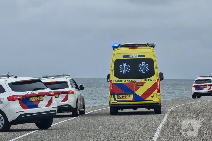 Hulpdiensten groots ingezet voor zwemmer