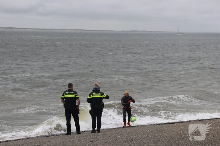Hulpdiensten groots ingezet voor zwemmer
