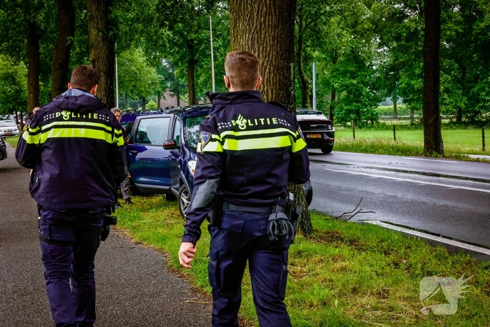 Drie personenwagens betrokken bij kop-staart botsing