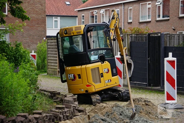 Gasleiding gesprongen bij graafwerkzaamheden
