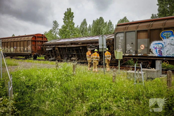 Wagon Ponlijn gekanteld
