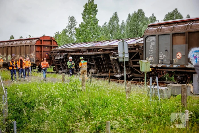 Wagon Ponlijn gekanteld