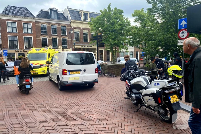 Fietser loopt botbreuken op bij aanrijding