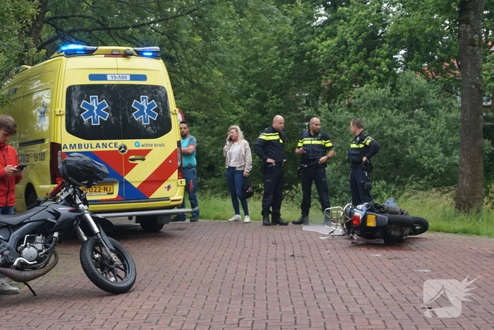 Scooterrijder gewond bij botsing met auto