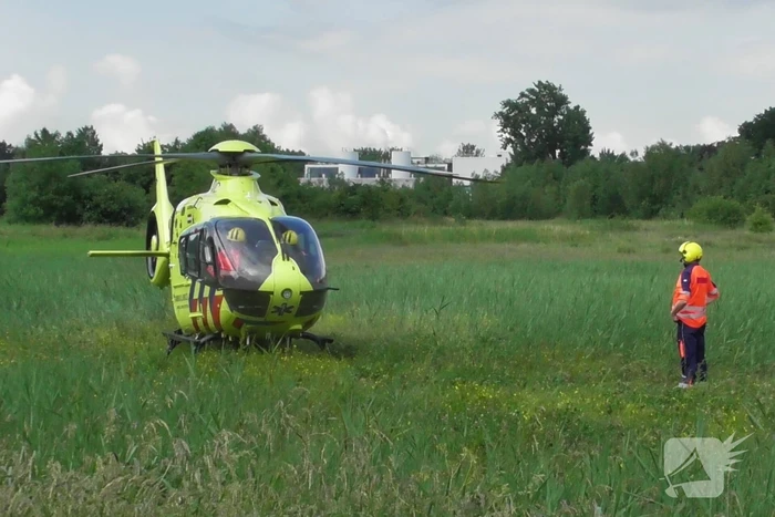 Traumahelikopter landt voor incident in woning