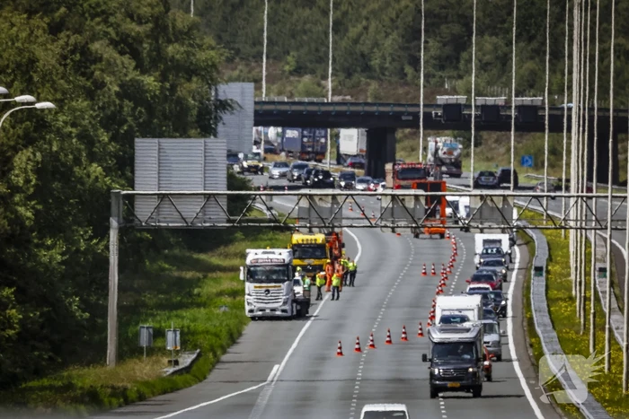 Snelweg dicht na zeer ernstig verkeersongeval