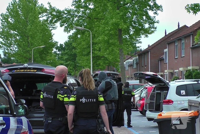 Straat afgezet na melding schietpartij