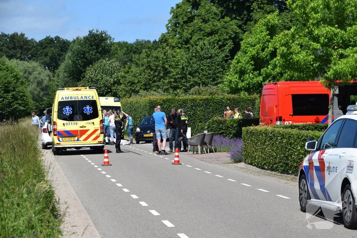 Motorrijder overleden bij botsing met auto
