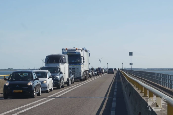 Grote verkeershinder door storing Zeelandbrug