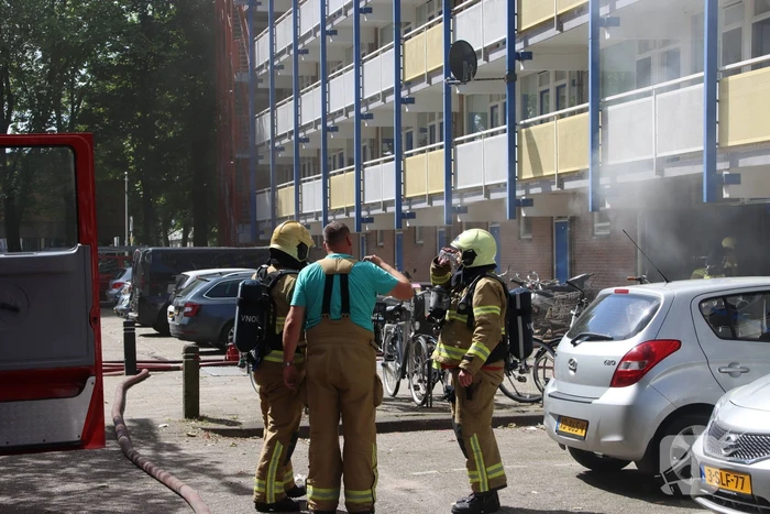 Flinke rookontwikkeling bij brand in flatgebouw
