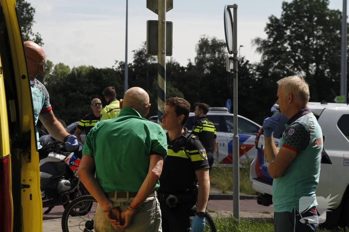 Agressieve man in de boeien na ongeval