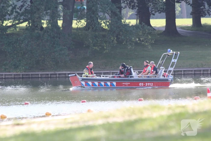 Grote zoekactie naar drenkeling in Hulsbeek Recreatiepark