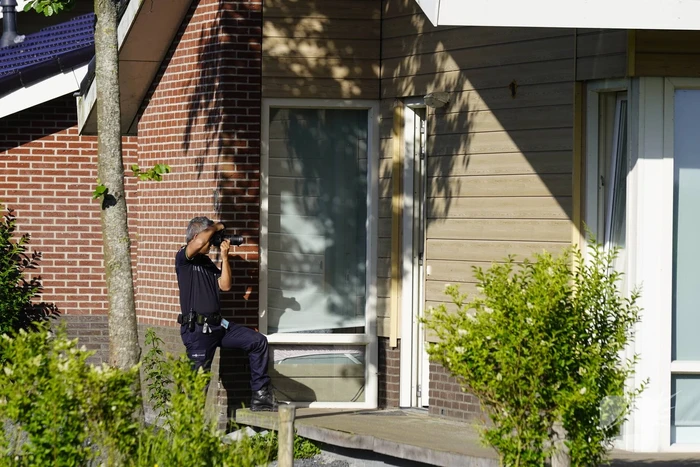 Politie doet onderzoek bij woning arbeidsmigranten