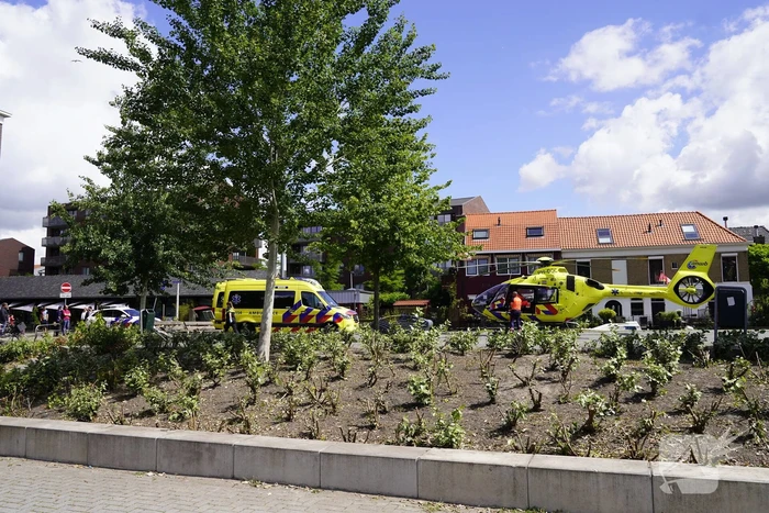 Traumahelikopter landt op De Korte Akkeren voor reanimatie
