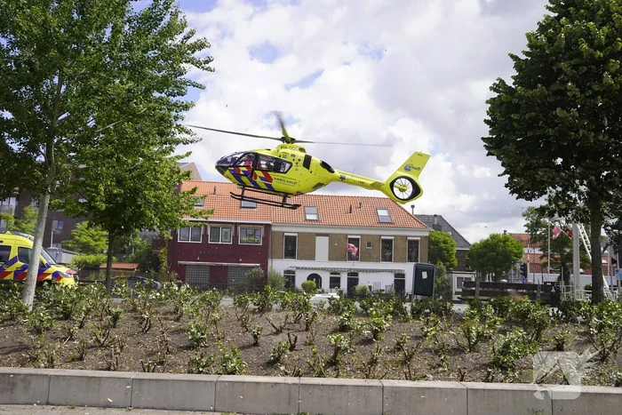 Traumahelikopter landt op De Korte Akkeren voor reanimatie