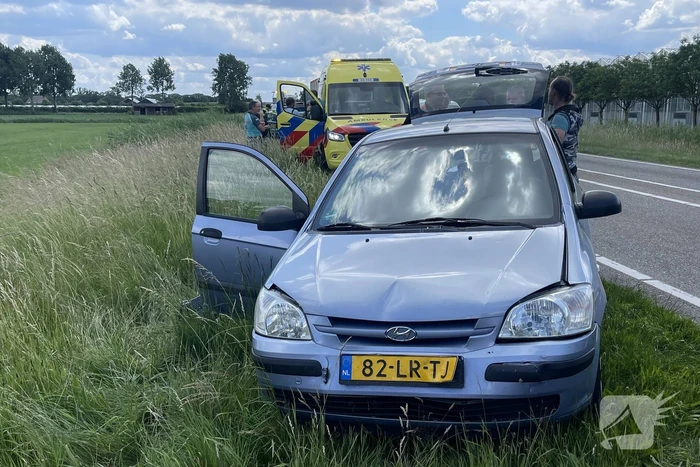Auto botst op voorganger