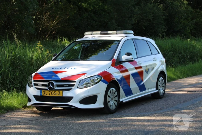 Bosgebied groots afgezet vanwege politieactie