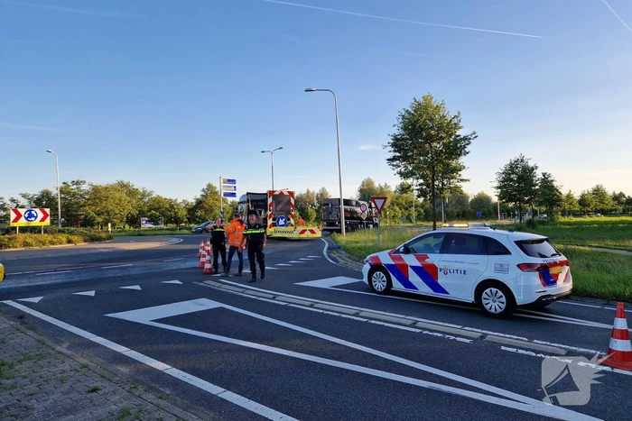 Meerdere wegen afgesloten door oliespoor