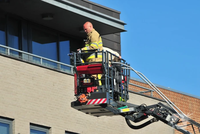 Personen uit brandende bovenwoning gered