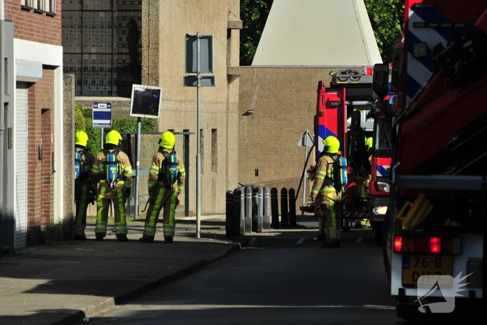Personen uit brandende bovenwoning gered