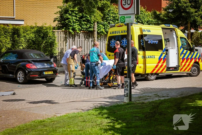 Traumahelikopter landt op voetbalveld ASC Nieuwland