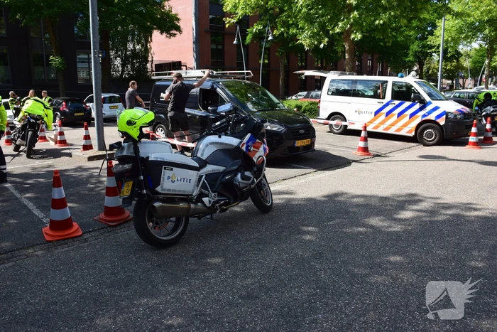 Politie neemt scooter in beslag tijdens controle