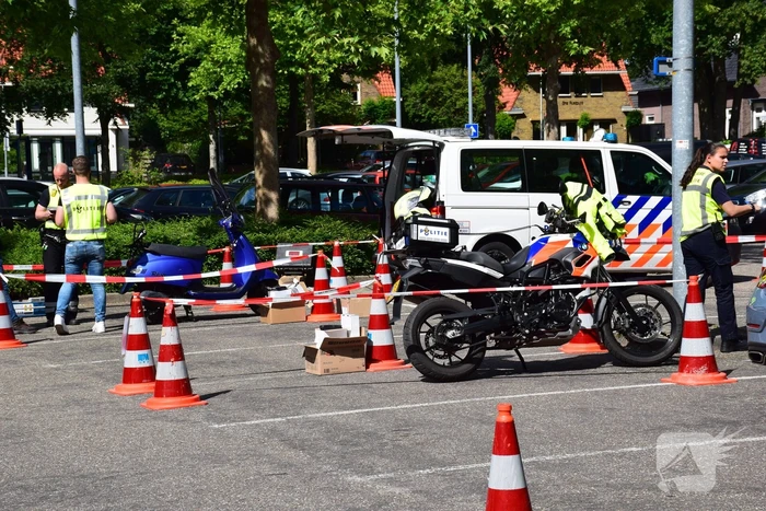 Politie neemt scooter in beslag tijdens controle