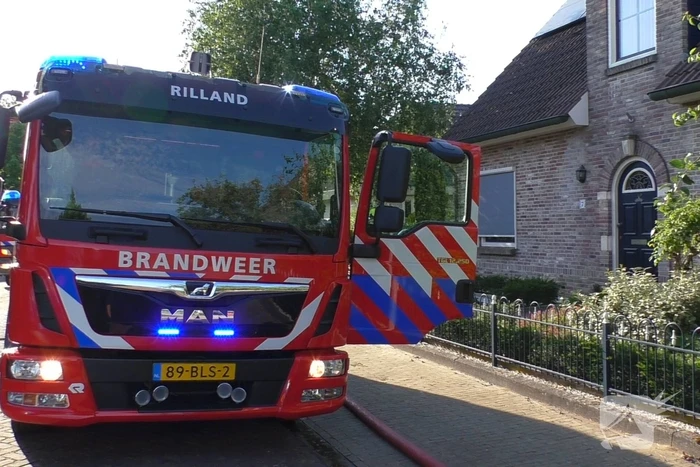 Brand in heg snel onder controle