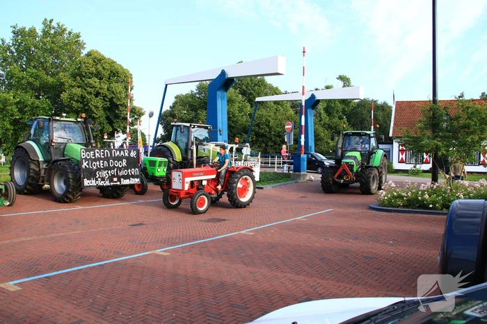 Boeren demonstreren voor stadhuis