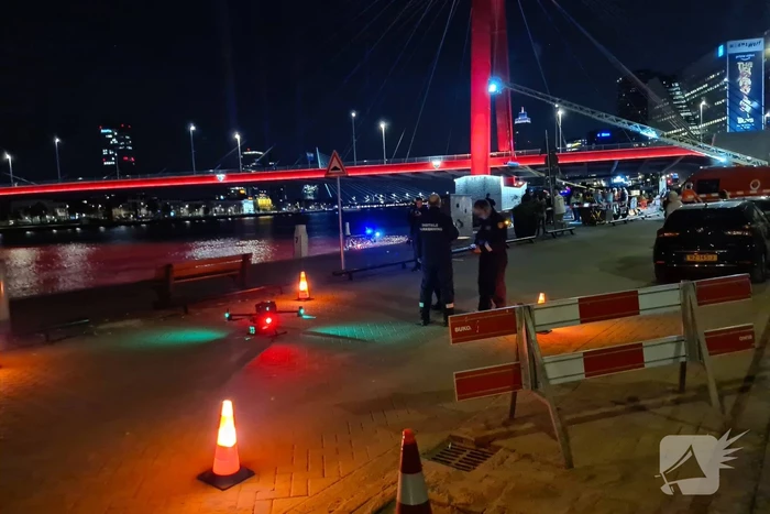 Scooter rijdt maas in, hulpdiensten opzoek naar slachtoffers