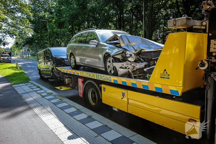 Schade na aanrijding bij stoplicht
