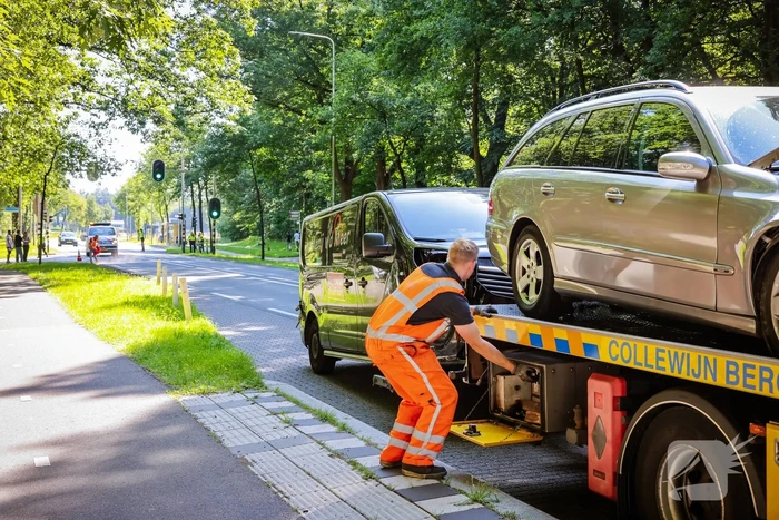 Schade na aanrijding bij stoplicht