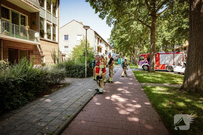 Bewoners portiekflat onwel door vreemde lucht