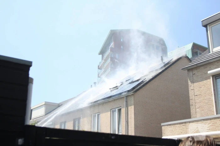 Veel rook bij brand in woning