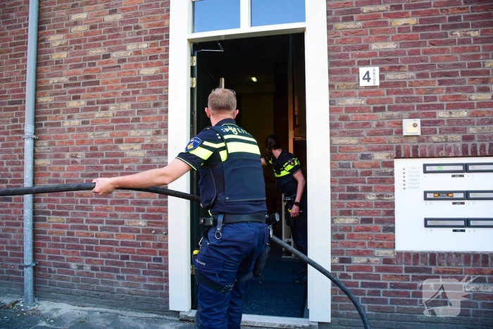 Brand in bloemenwinkel door onkruidverbranding
