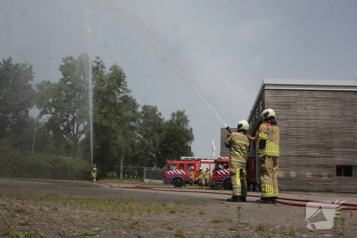 Brandweer herdenkt omgekomen collega's