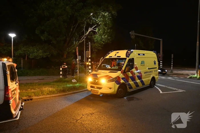 Fietsster gewond achtergelaten door automobilist