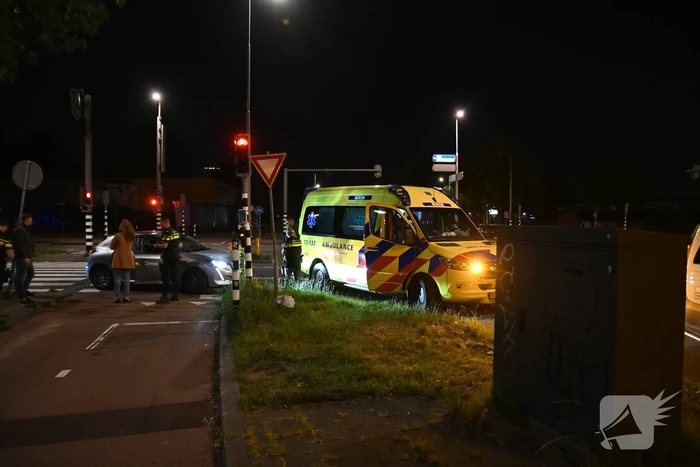 Fietsster gewond achtergelaten door automobilist