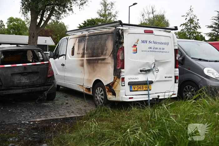 Auto's uitgebrand op parkeerplaats volkstuinvereniging