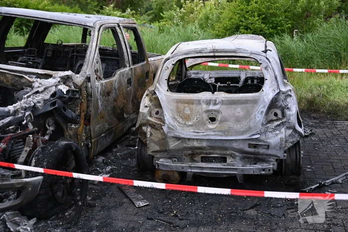 Auto's uitgebrand op parkeerplaats volkstuinvereniging