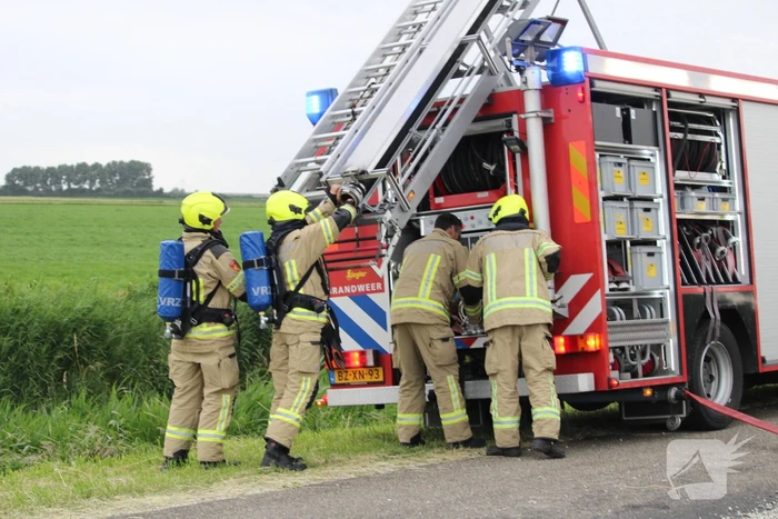Forse rookontwikkeling bij uitslaande brand op boerderij