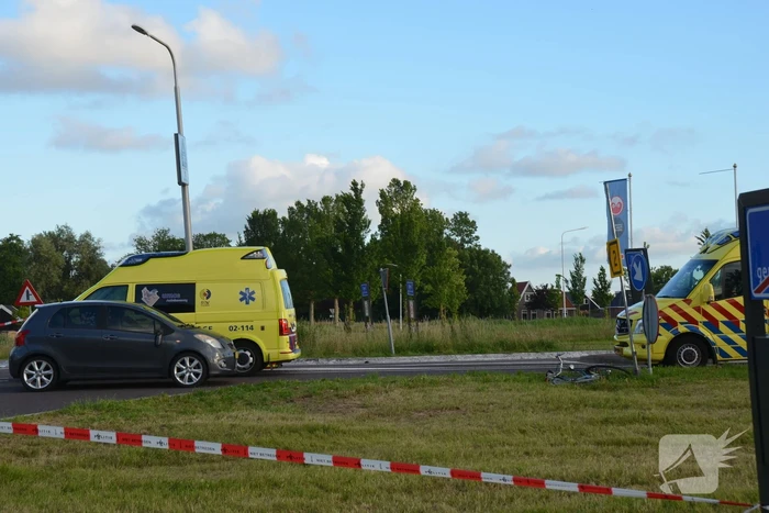 Fietser ernstig gewond bij aanrijding met auto
