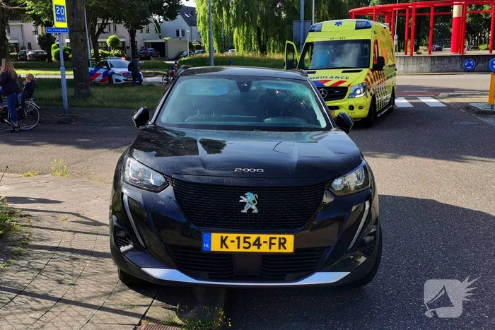 Fietser geschept door automobilist
