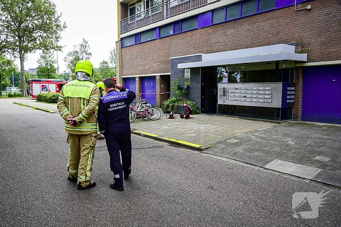 Twee woningen op 6e en 7e verdieping flatgebouw verwoest