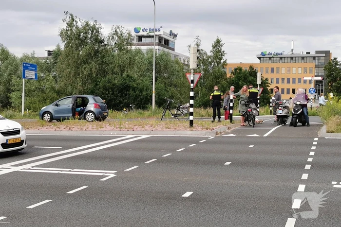 Overstekende fietser aangereden