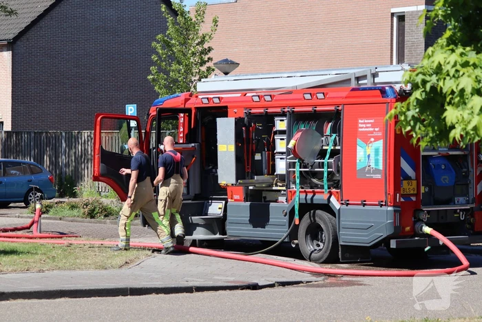 Brand op bovenste verdieping van hoekwoning