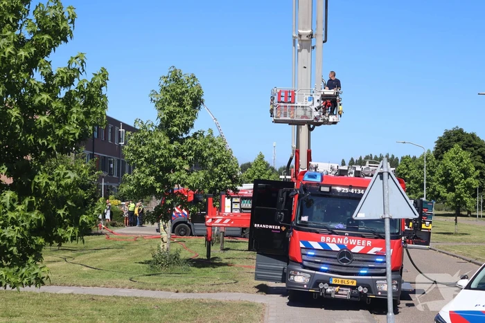 Brand op bovenste verdieping van hoekwoning